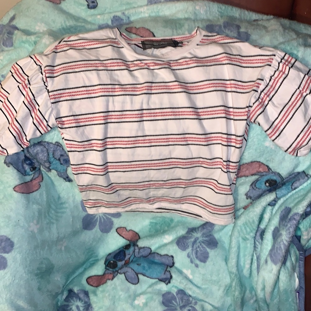 Super cute striped code mode crop top
